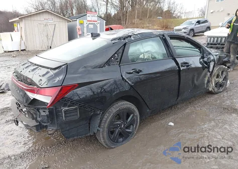 2022 Hyundai Elantra Sel from USA, damaged, VIN 5NPLS4AG0NH079903